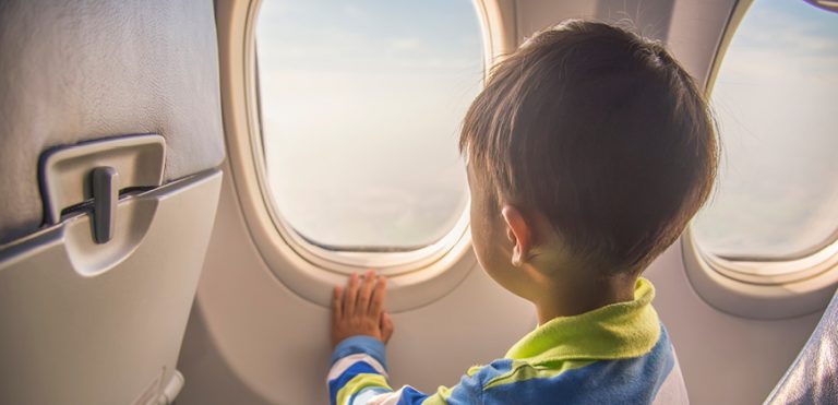 How To Prepare Your Child For Flying With You?