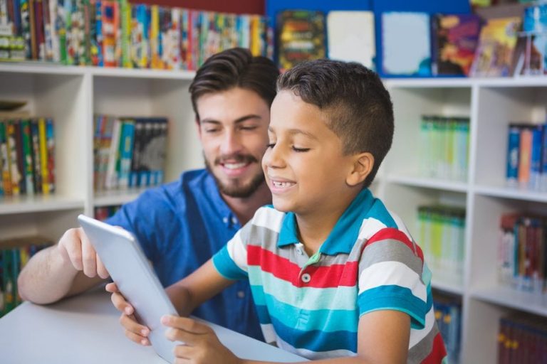 What Parents Need To Know About Teaching Kids Technology